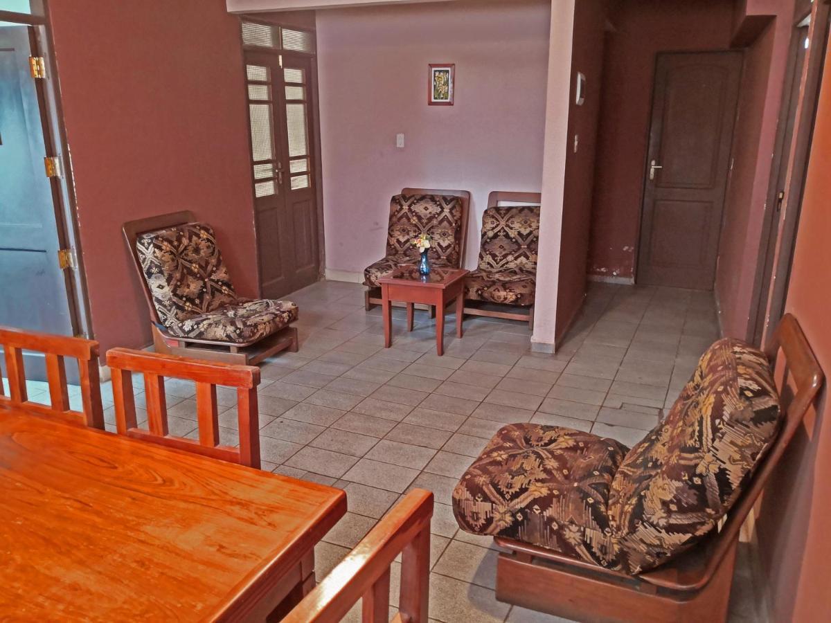 Casa Discreta Bed and Breakfast Cochabamba Exterior foto